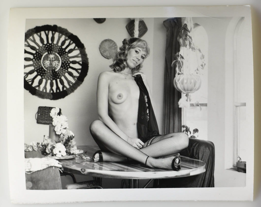 Original Photo Risqué Pinup Vintage Female Nude [RTR−F00173 ]