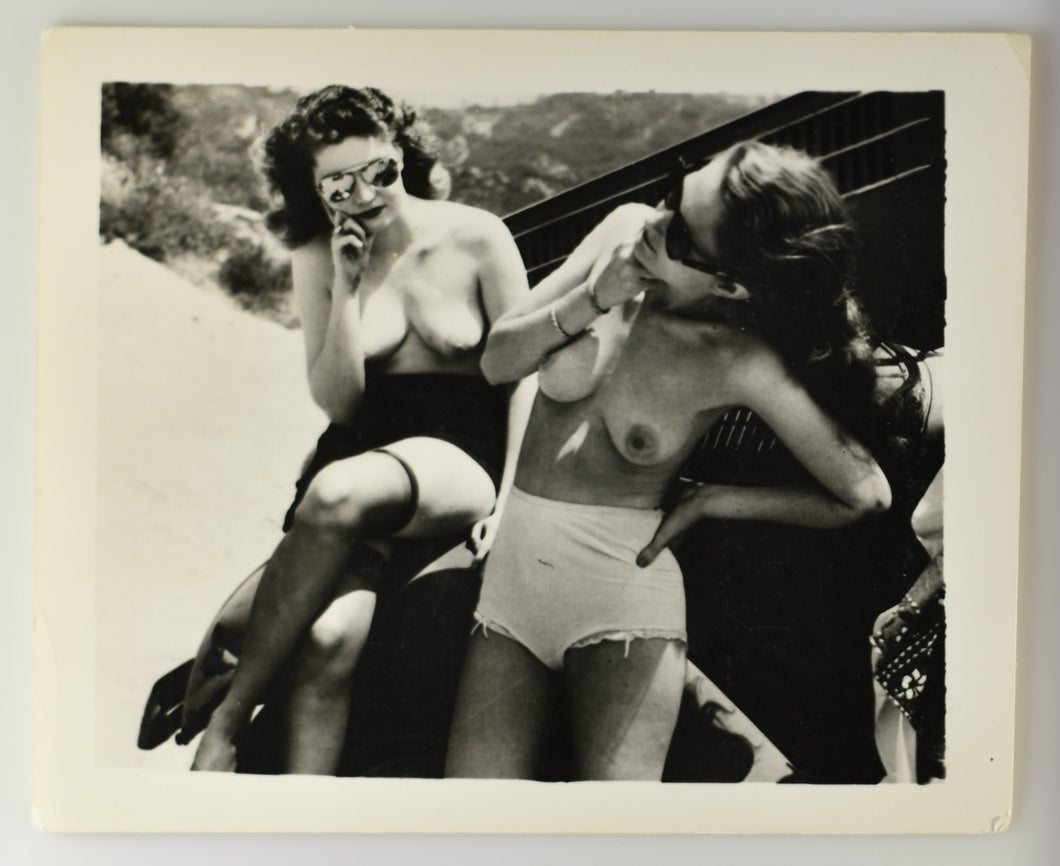 Original Photo Risqué Pinup Vintage Female Nude [RTR−F00219 ]